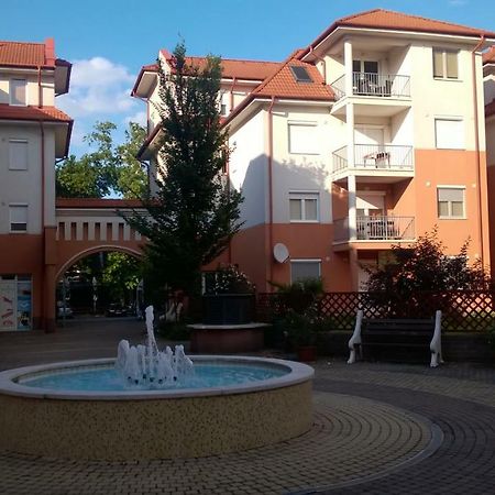Samuci Apartman Hajdúszoboszló Exterior foto