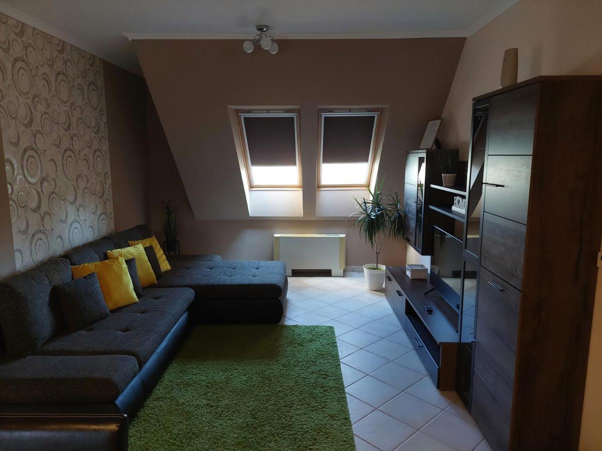 Samuci Apartman Hajdúszoboszló Exterior foto